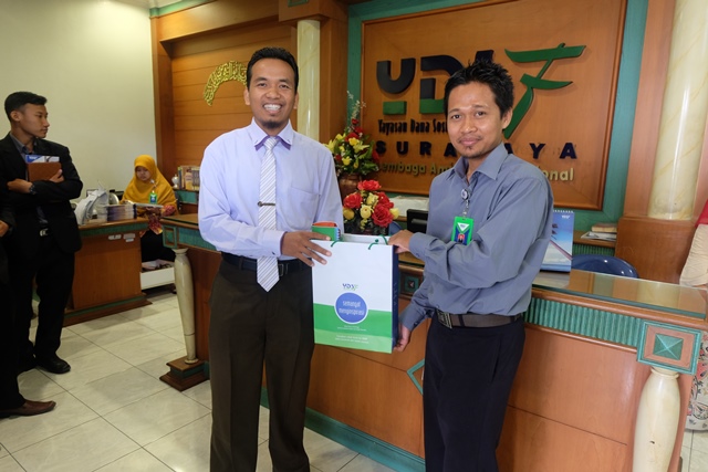 Penyerahan Cindera Mata