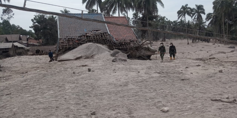 Semeru Kembali Erupsi! Duka Mendalam Menyelimuti Masyarakat Lumajang